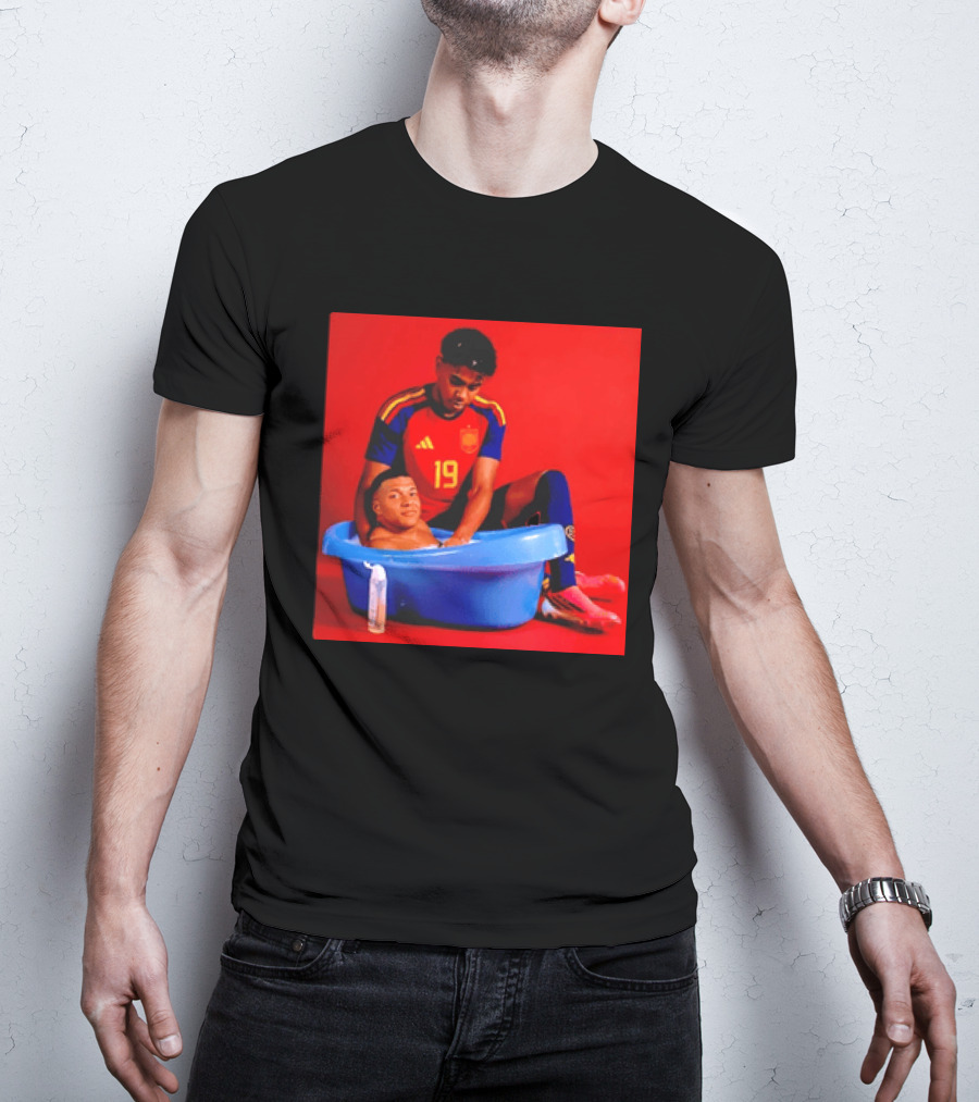 Kylian Mbappe Lamine Yamal Spain Soccer Bath Comedy Scene T-Shirt