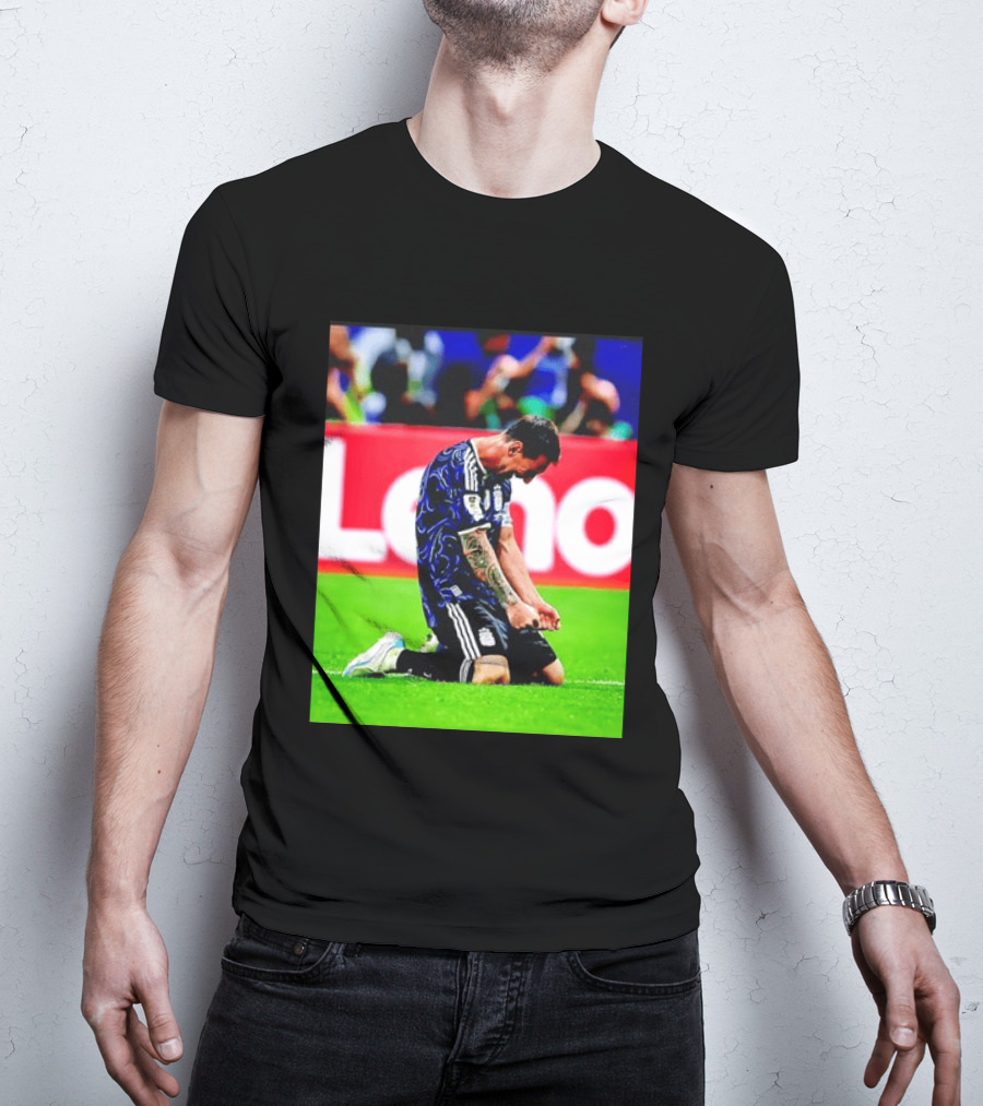 Argentina Football Icon Lionel Messi Kneels In Triumph National Team Victory T-Shirt