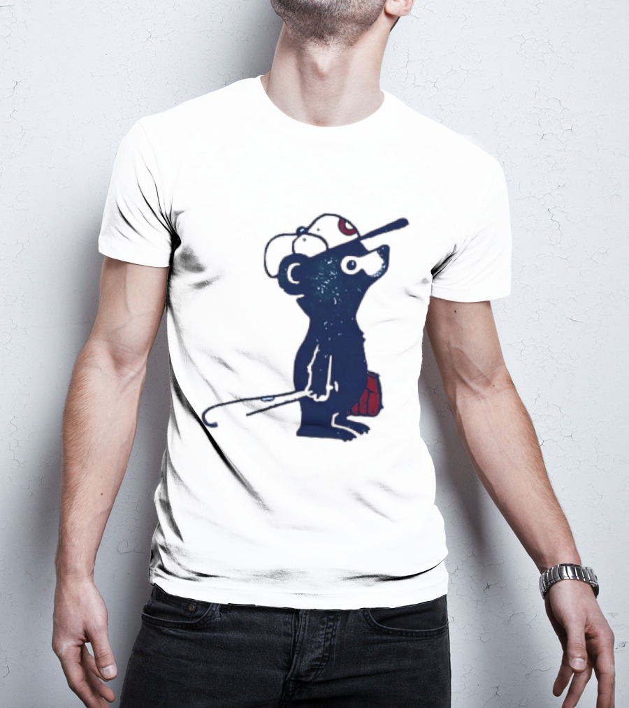 Chicago Cubs Baseball Bear Hitting With Bat And Glove T-Shirt