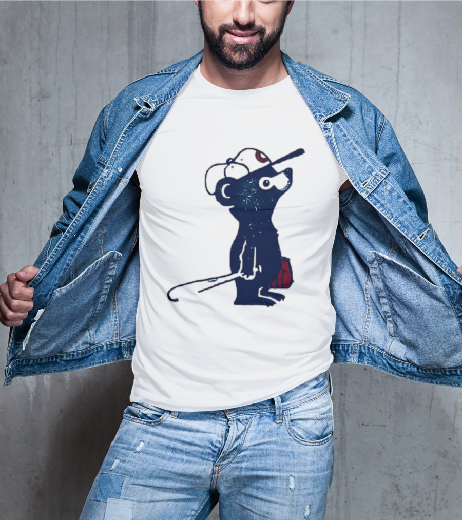 Chicago Cubs Baseball Bear Hitting With Bat And Glove T-Shirt