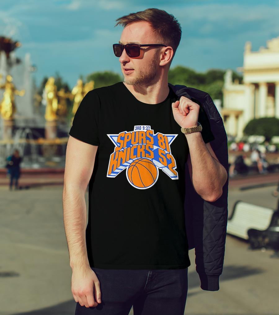 3rd Quarter 9:27 Spurs 81 Knicks 52 T-Shirt