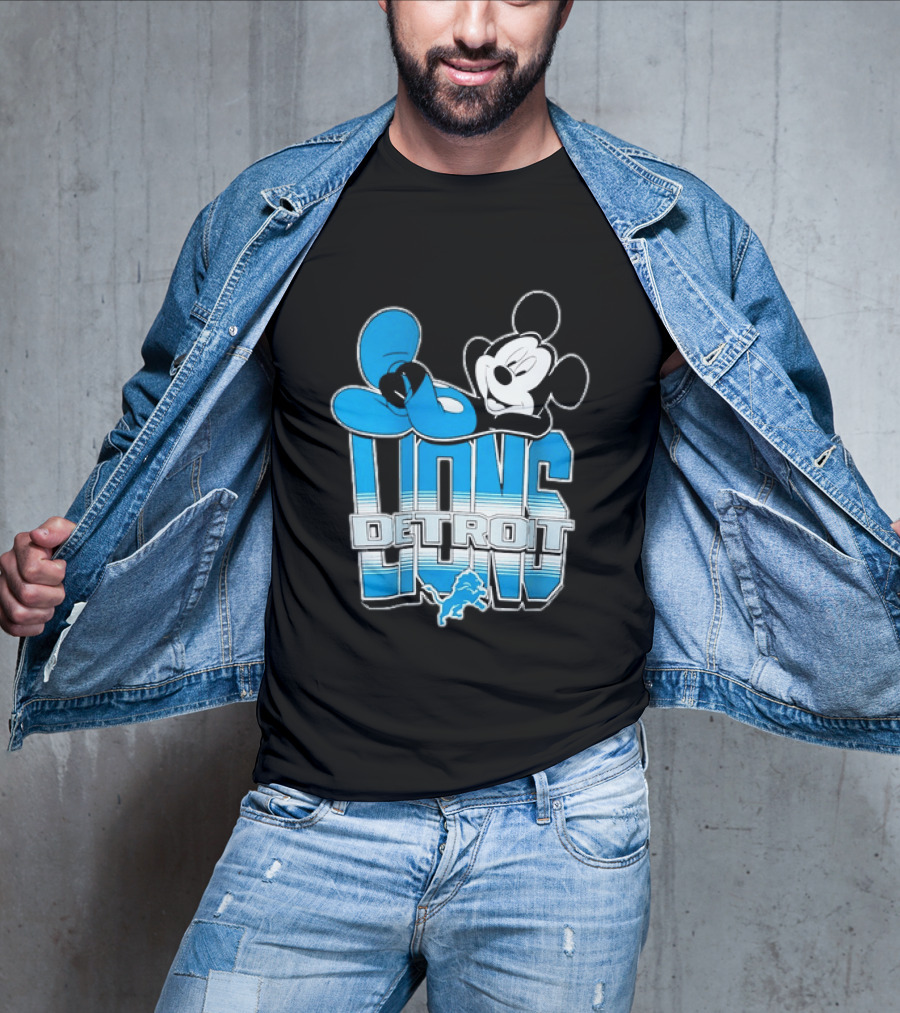 Mickey Mouse Relaxing Detroit Lions Disney Football T-Shirt