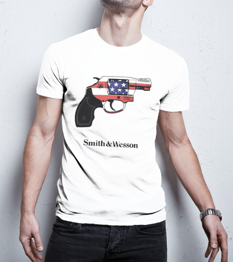 Smith And Wesson American Flag Revolver Firearm T-Shirt