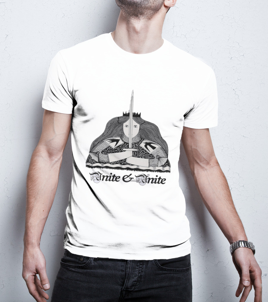 Unite And Unite Queen With Sword Medieval Armor Holding Blade T-Shirt
