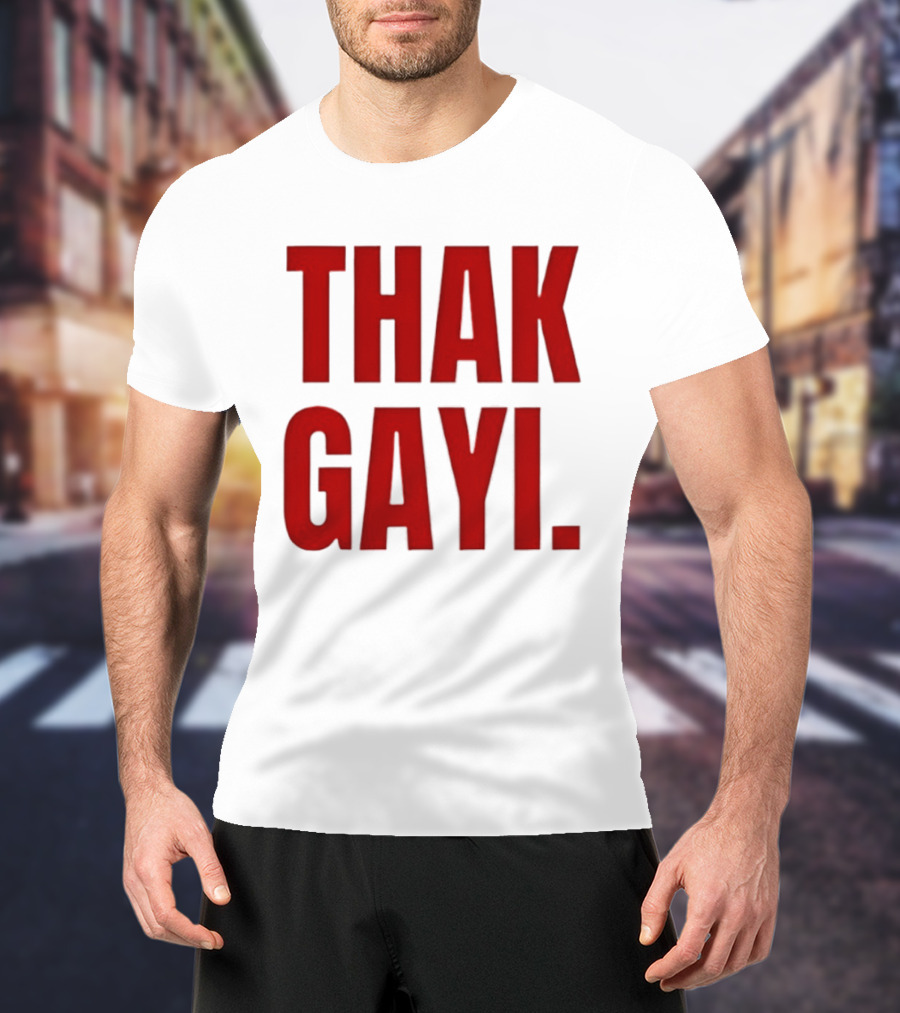 Thak Gayi Hindi Tired Exhausted Text Bold Red T-Shirt