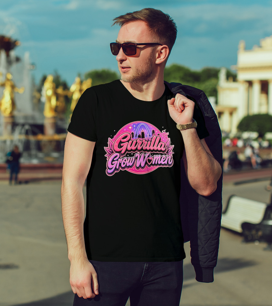 Gurrilla Grow Women St Louis Cannabis Cityscape Pink Sky Arch T-Shirt