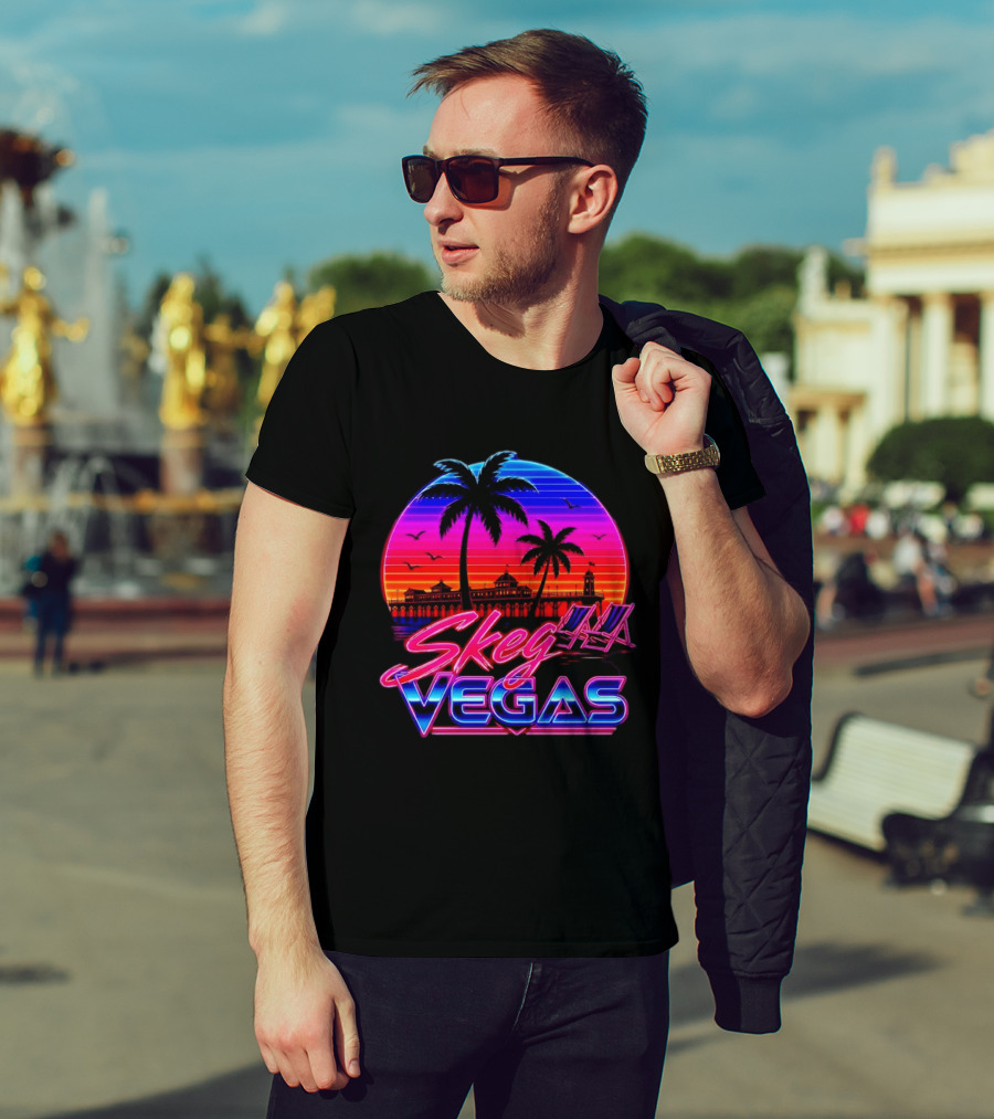 Skeg Vegas Beach Pier Sunset Skegness Retro Neon T-Shirt