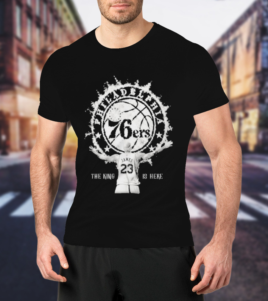 LeBron Philly 76ers The King Is Here 23 T-Shirt