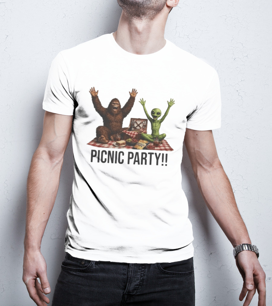 Bigfoot And Alien Picnic Party With Chips And Sandwiches T-Shirt