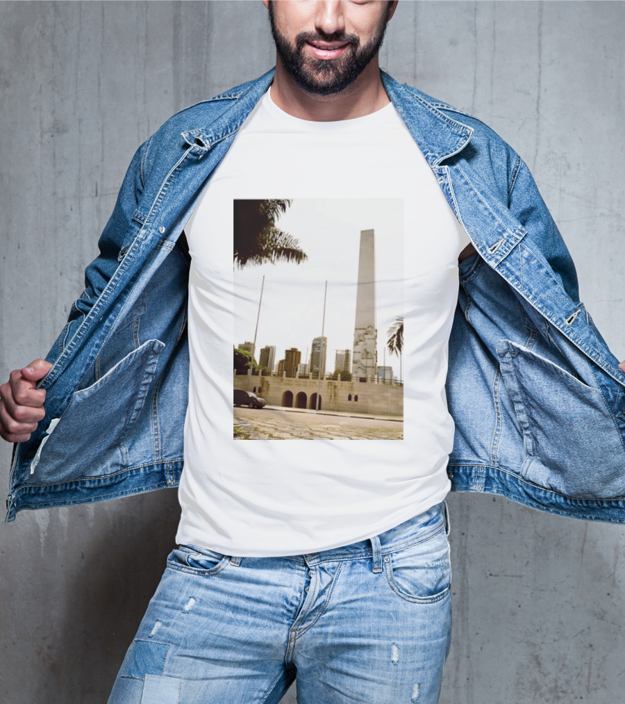 Obelisco Do Ibirapuera M M D C Viveram Pouco Para Morrer Bem Morreram Jovens Historical Monument São Paulo Brazil T-Shirt