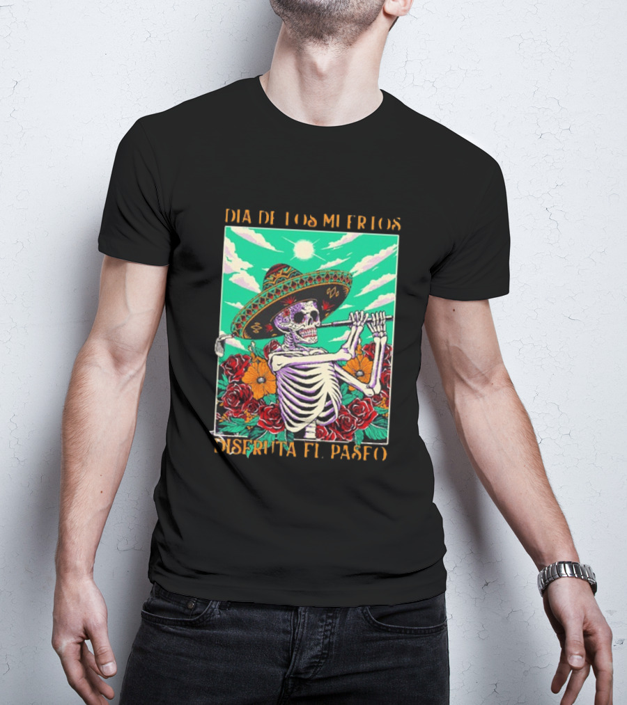 Calavera Golfer Día De Los Muertos Sombrero Flores Disfruta El Paseo T-Shirt