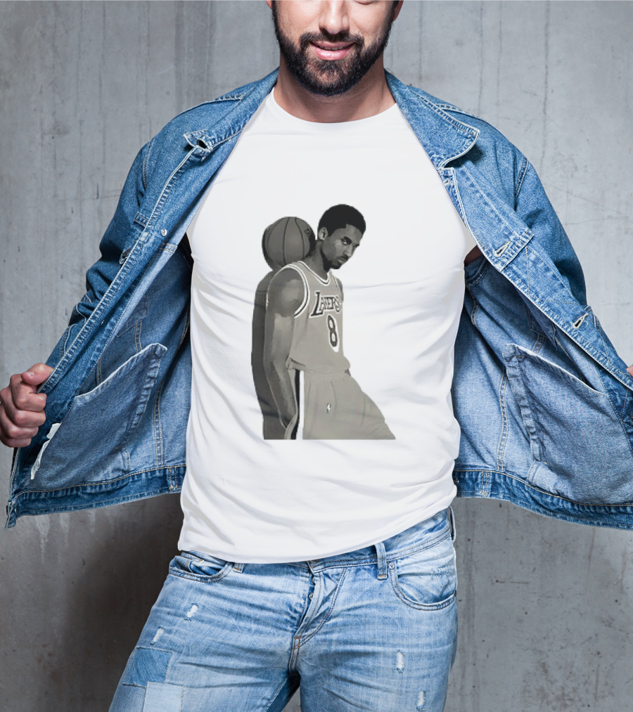 Kobe Bryant LA Lakers NBA Legend Iconic Number 8 T-Shirt