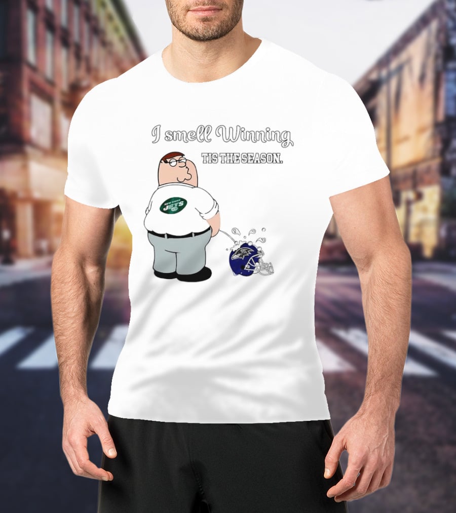 Peter Griffin New York Jets I Smell Winning Tis The Season Peeing On Baltimore Ravens Helmet T-Shirt