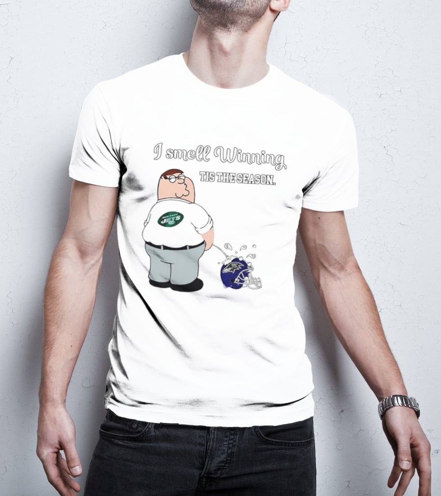 Peter Griffin New York Jets I Smell Winning Tis The Season Peeing On Baltimore Ravens Helmet T-Shirt