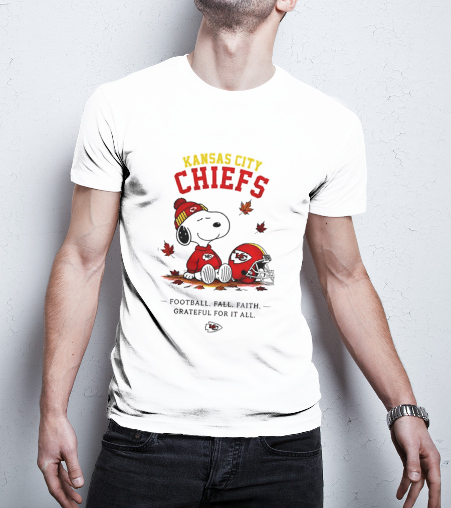 Kansas City Chiefs Snoopy Football Fall Faith Grateful For It All T-Shirt