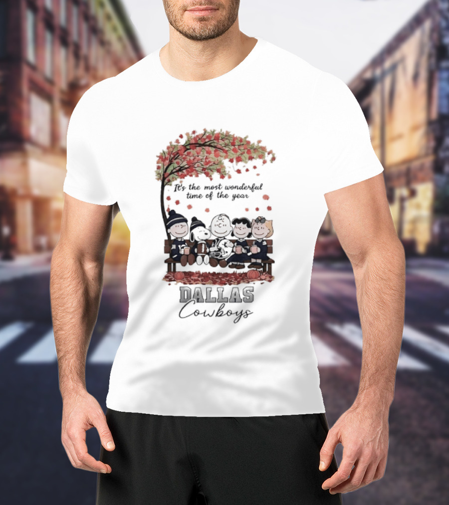 Peanuts Characters It's The Most Wonderful Time Of The Year Dallas Cowboys Autumn Scene T-Shirt