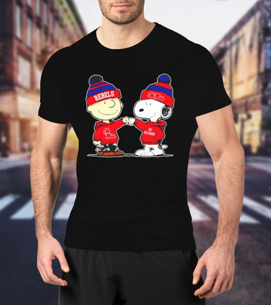 Ole Miss Rebels Snoopy Charlie Brown Fist Bump Go Ole Miss T-Shirt