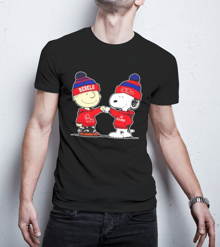 Ole Miss Rebels Snoopy Charlie Brown Fist Bump Go Ole Miss T-Shirt