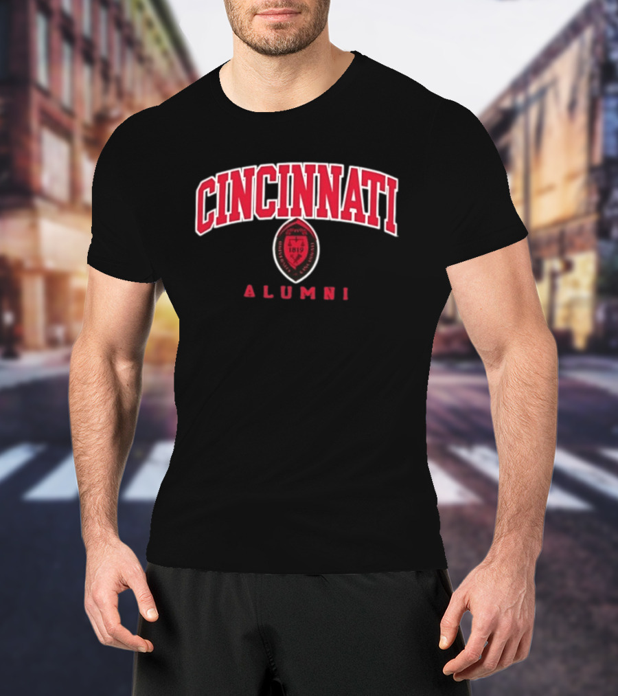 Cincinnati Alumni 1819 Seal University T-Shirt