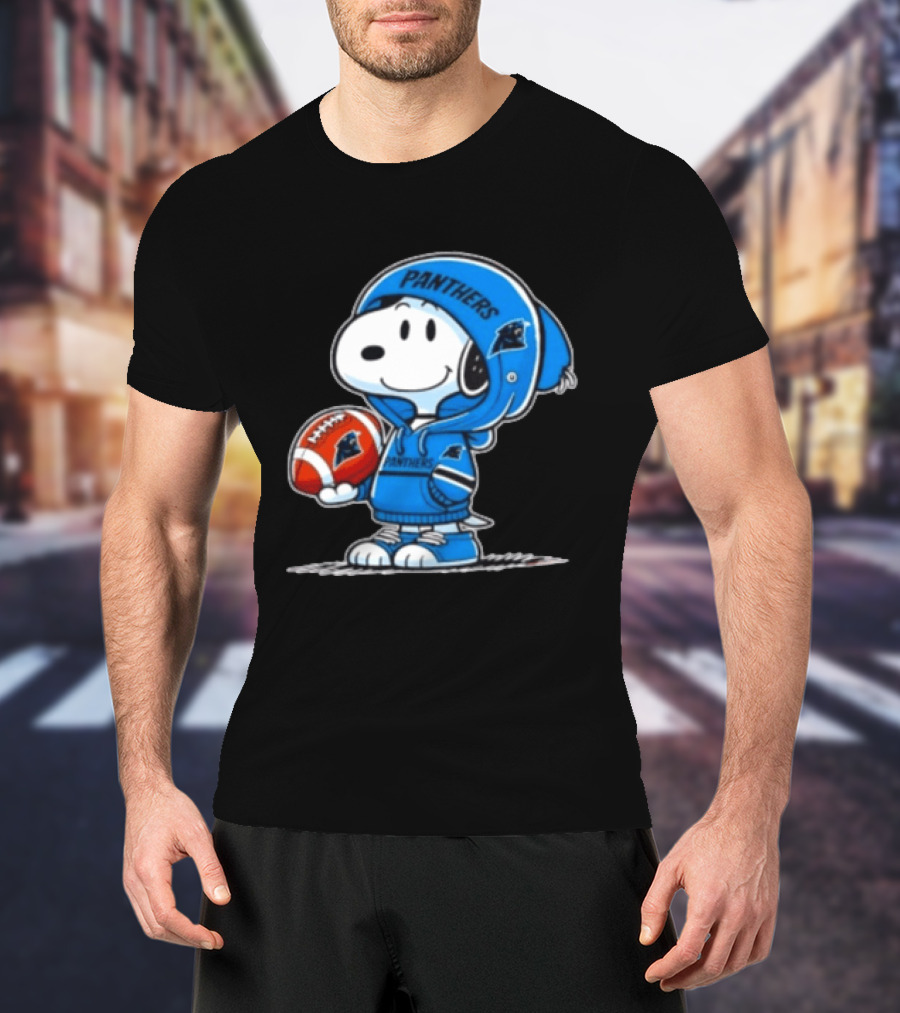 Snoopy Carolina Panthers Fan Holding Football Peanuts T-Shirt