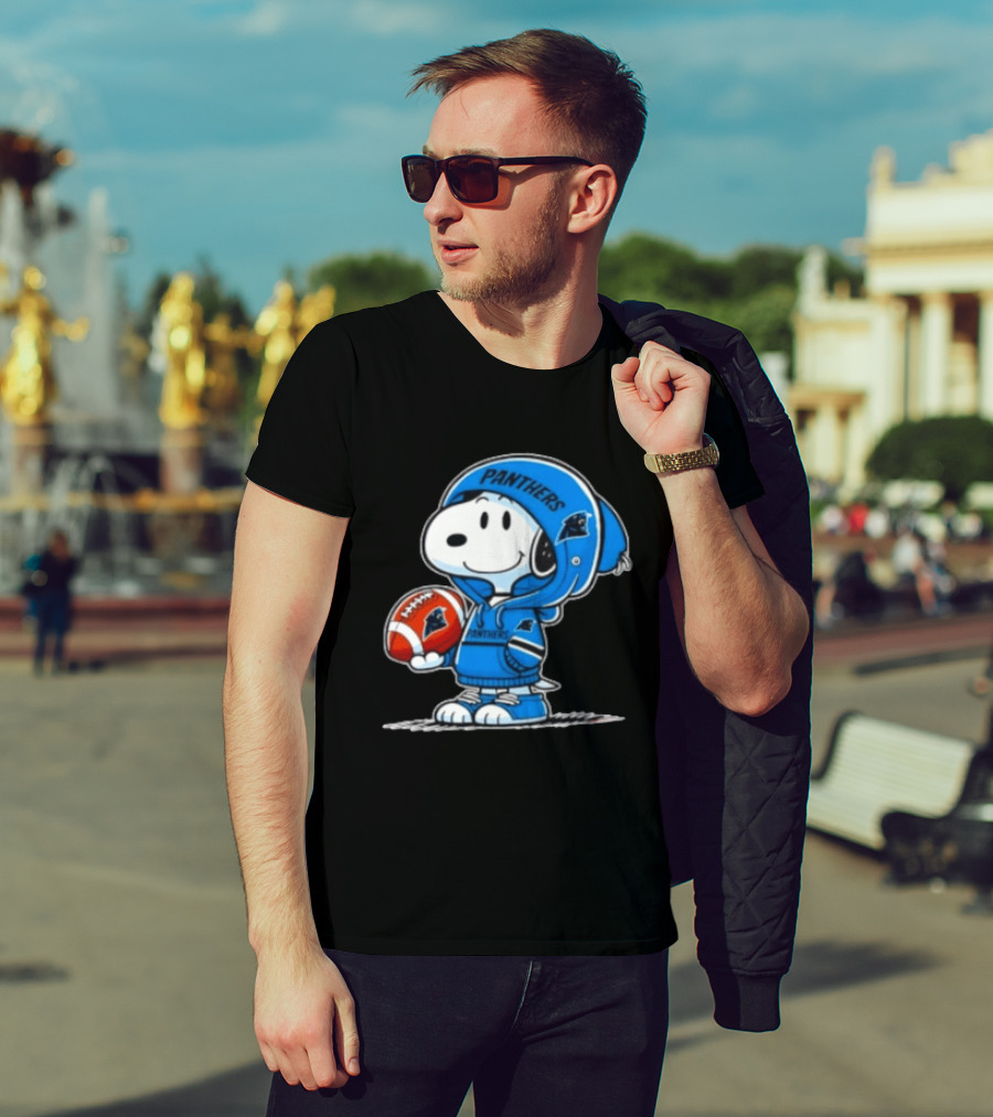 Snoopy Carolina Panthers Fan Holding Football Peanuts T-Shirt