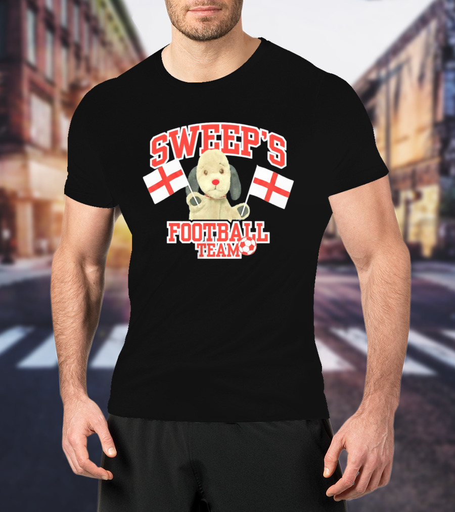 Sweep's Football Team Puppet Children's TV England Flags T-Shirt
