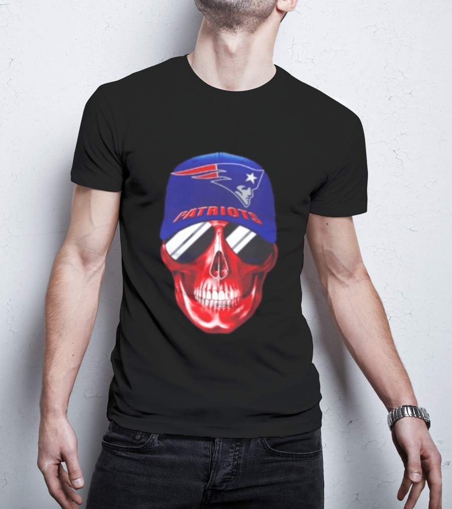 New England Patriots Cap Skull Smiling For Fans T-Shirt
