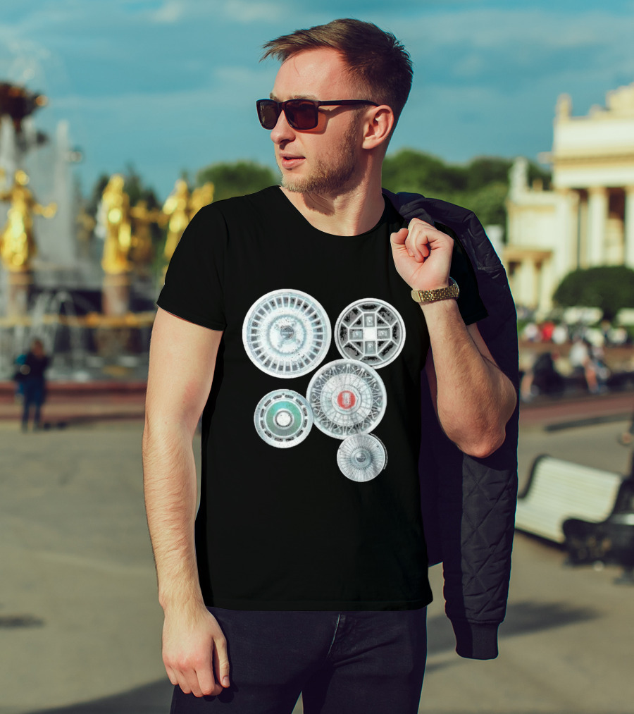 Vintage Ford Hubcaps Collection Classic Car Enthusiast Retro Wheels T-Shirt