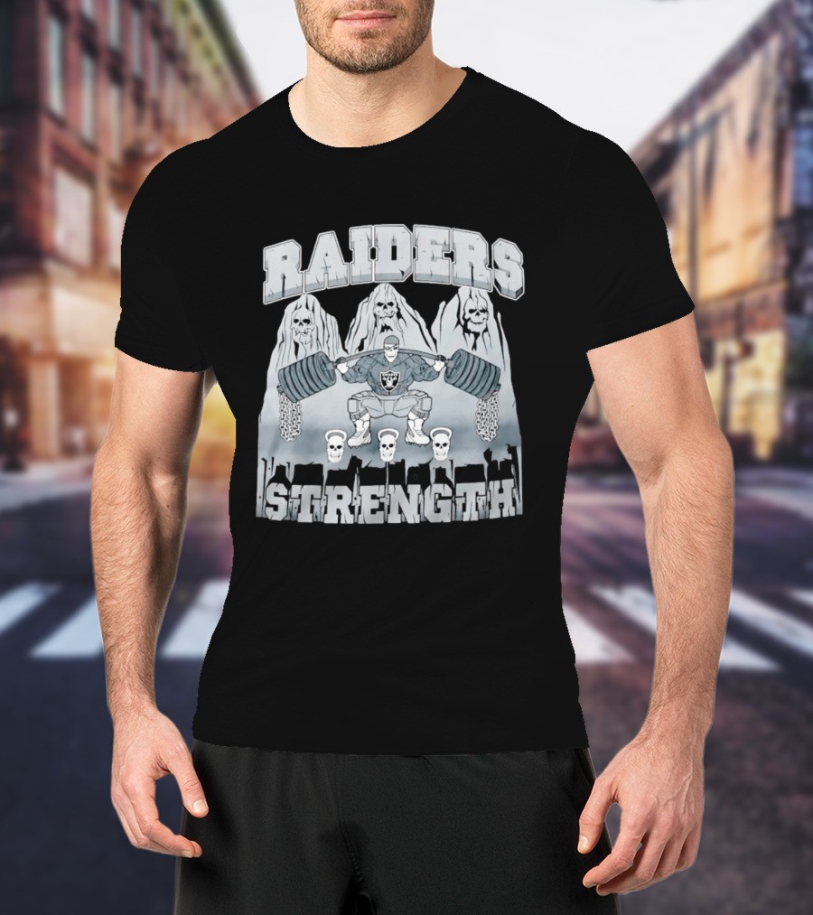 Raiders Strength Skull Weightlifter Grunge Style Powerlifting Motif T-Shirt