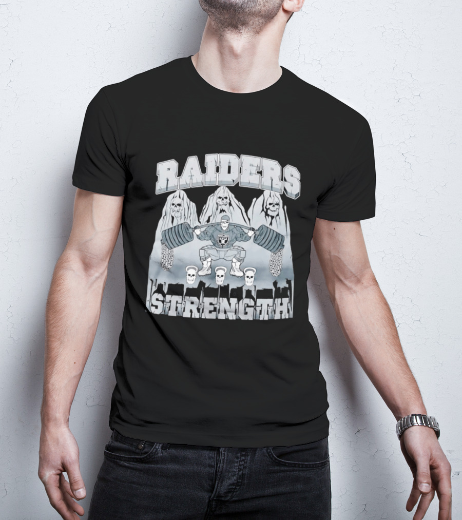 Raiders Strength Skull Weightlifter Grunge Style Powerlifting Motif T-Shirt