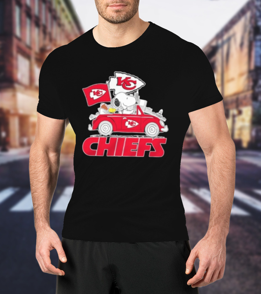 Snoopy Driving Kansas City Chiefs Car With Skyline And Flag T-Shirt