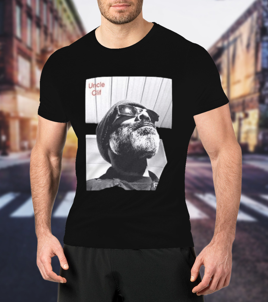 Uncle Clif Bring Back Common Sense Vintage Style Black And White Bearded Man In Sunglasses T-Shirt