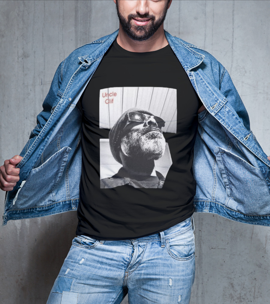 Uncle Clif Bring Back Common Sense Vintage Style Black And White Bearded Man In Sunglasses T-Shirt