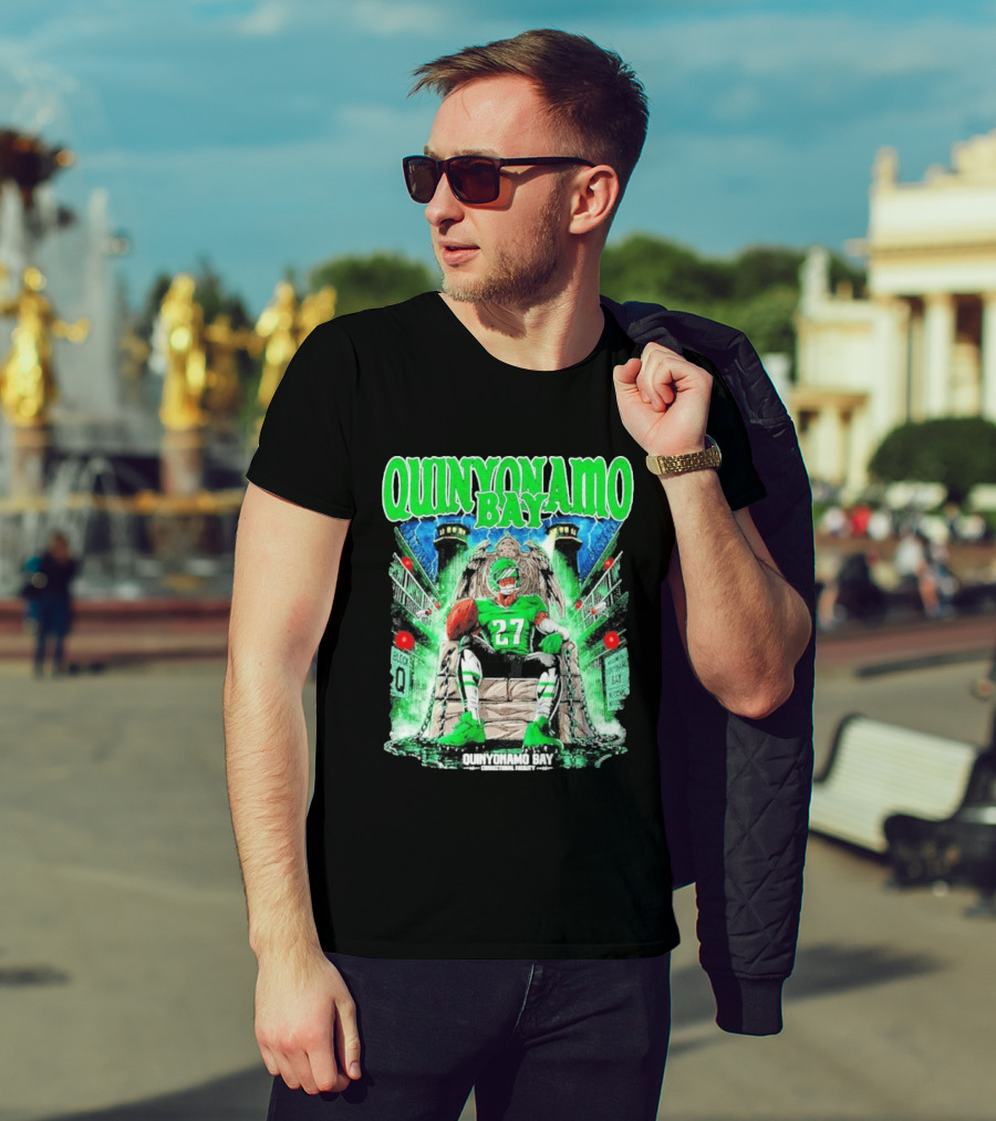 Quinyonamo Bay 27 Throne Football Block Q T-Shirt