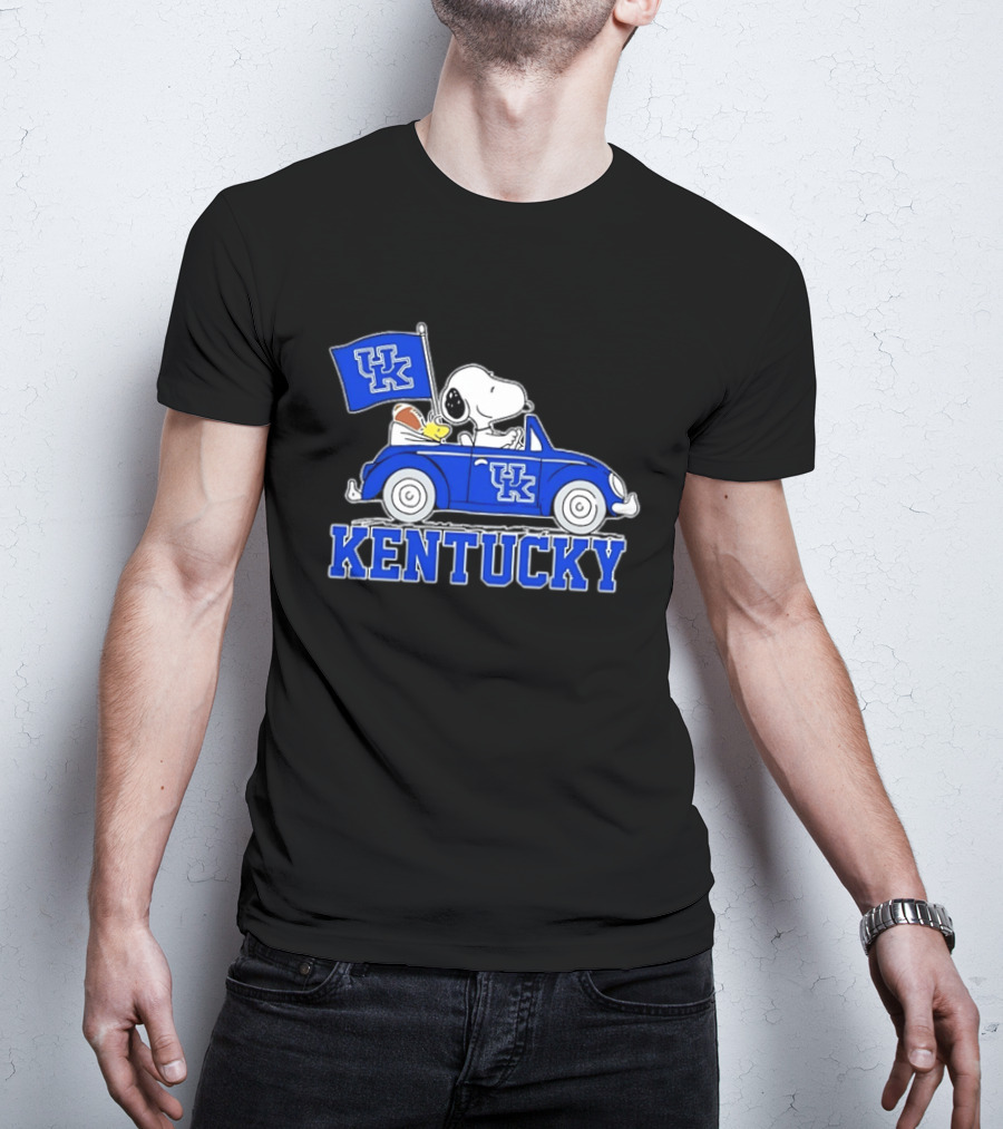 UK Wildcats Snoopy Driving Car With Kentucky Banner T-Shirt