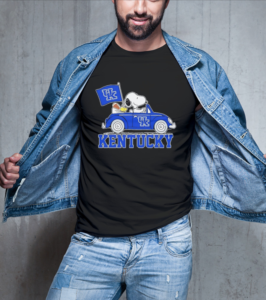 UK Wildcats Snoopy Driving Car With Kentucky Banner T-Shirt
