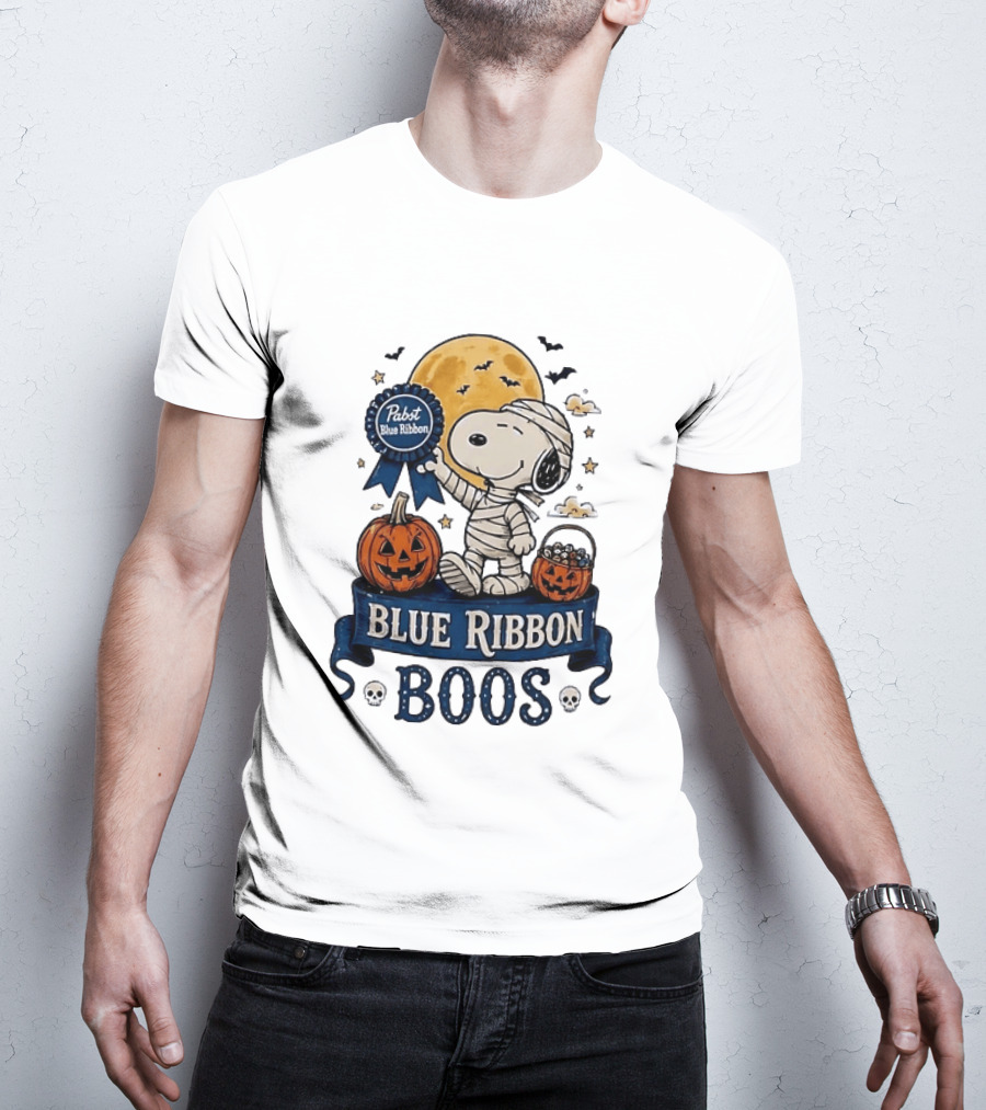 Pabst Blue Ribbon Snoopy Mummy Halloween Blue Ribbon Boos Pumpkin Moon Bats T-Shirt
