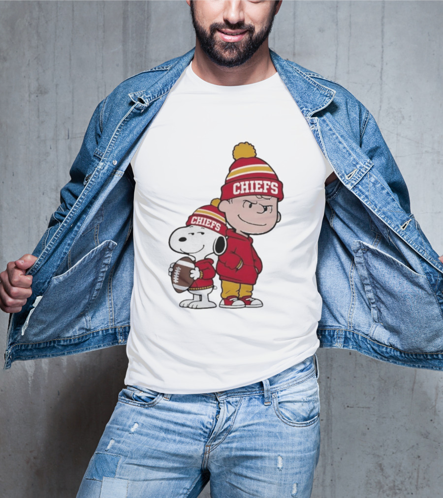 Snoopy And Charlie Brown Chiefs Football Fans Kansas City Chiefs T-Shirt