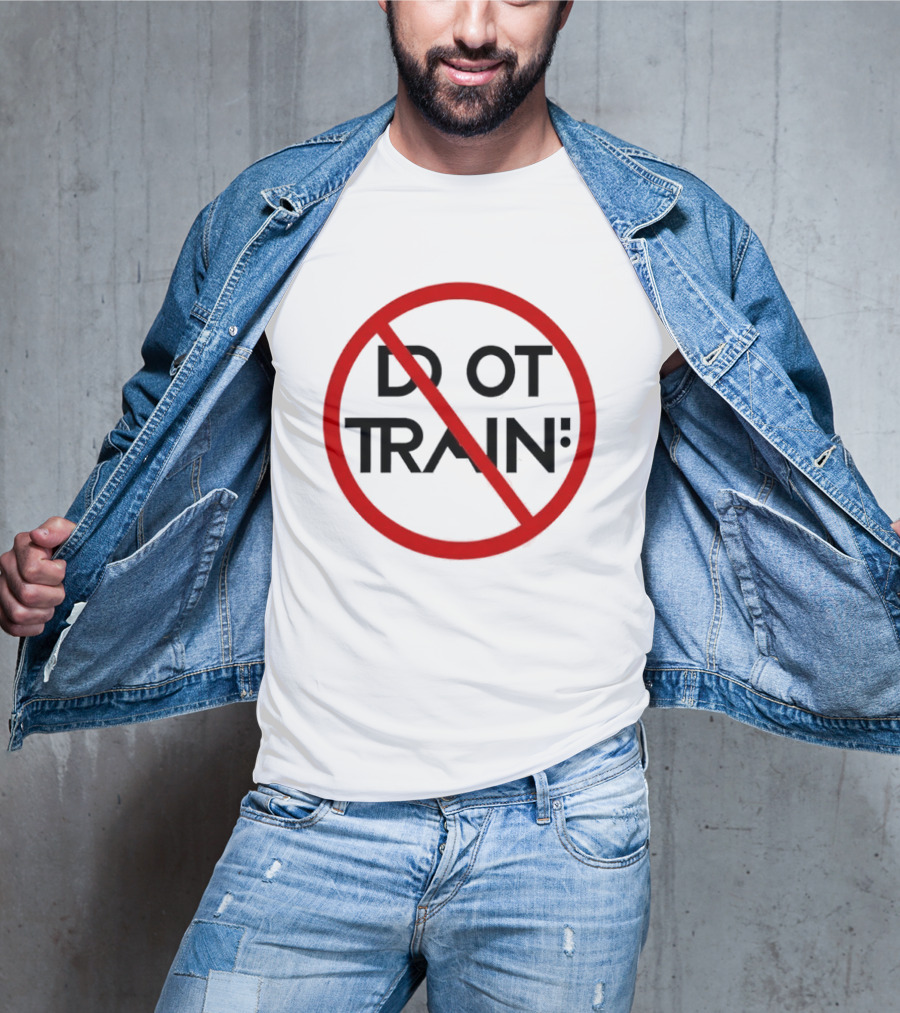 Do Not Train AI Artificial Intelligence Warning T-Shirt