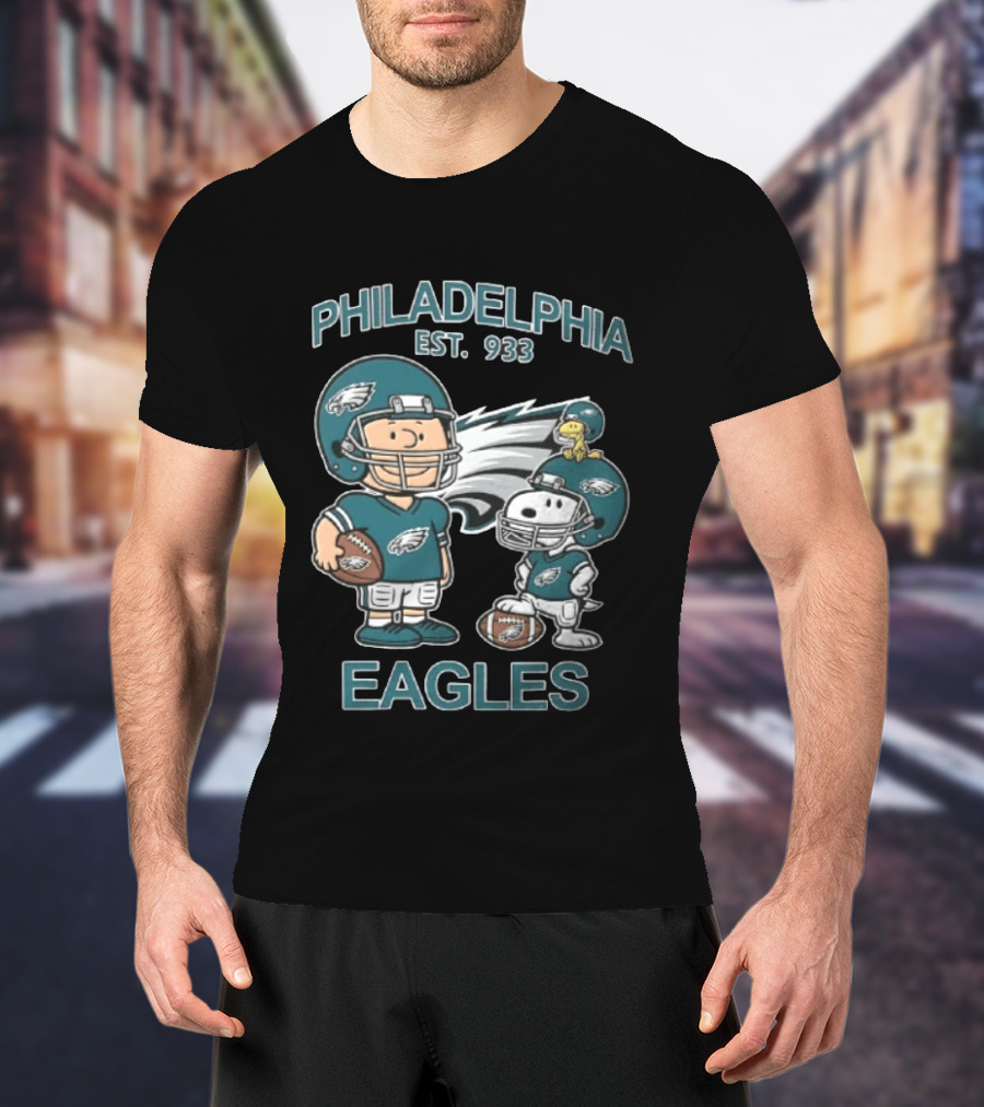 Philadelphia Eagles Est 1933 Charlie Brown Snoopy Woodstock Football T-Shirt