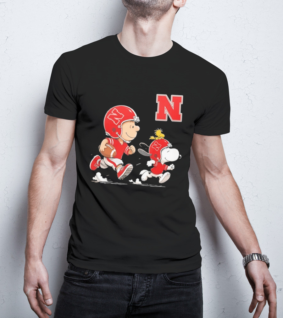 Charlie Brown Woodstock Snoopy Nebraska Cornhuskers Football Helmets T-Shirt