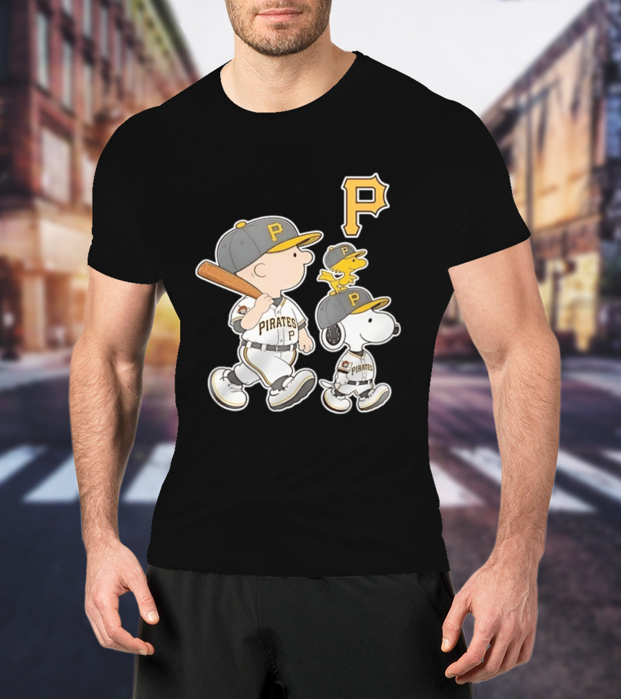 Woodstock Snoopy Charlie Brown Pittsburgh Pirates Baseball P T-Shirt