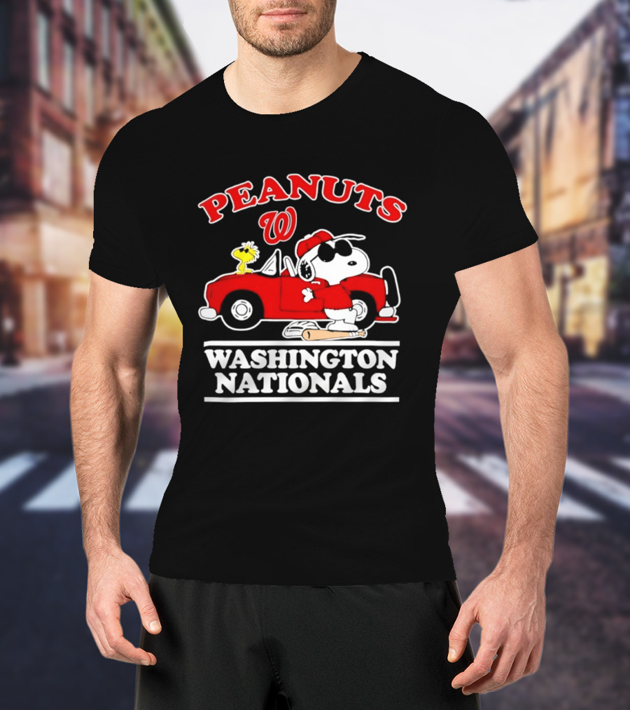 Peanuts Snoopy Woodstock Washington Nationals Baseball Car T-Shirt