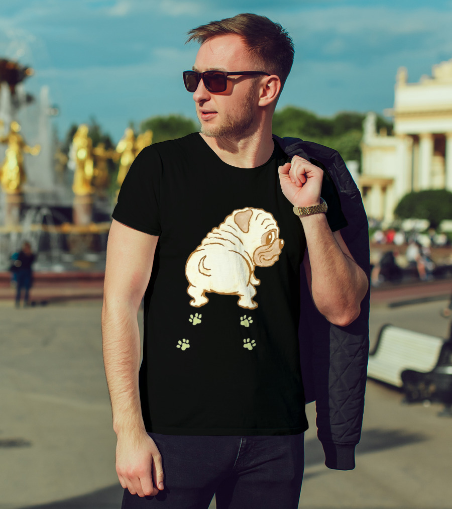 Pug Looking Back With Paw Prints Dog Cute Canine T-Shirt