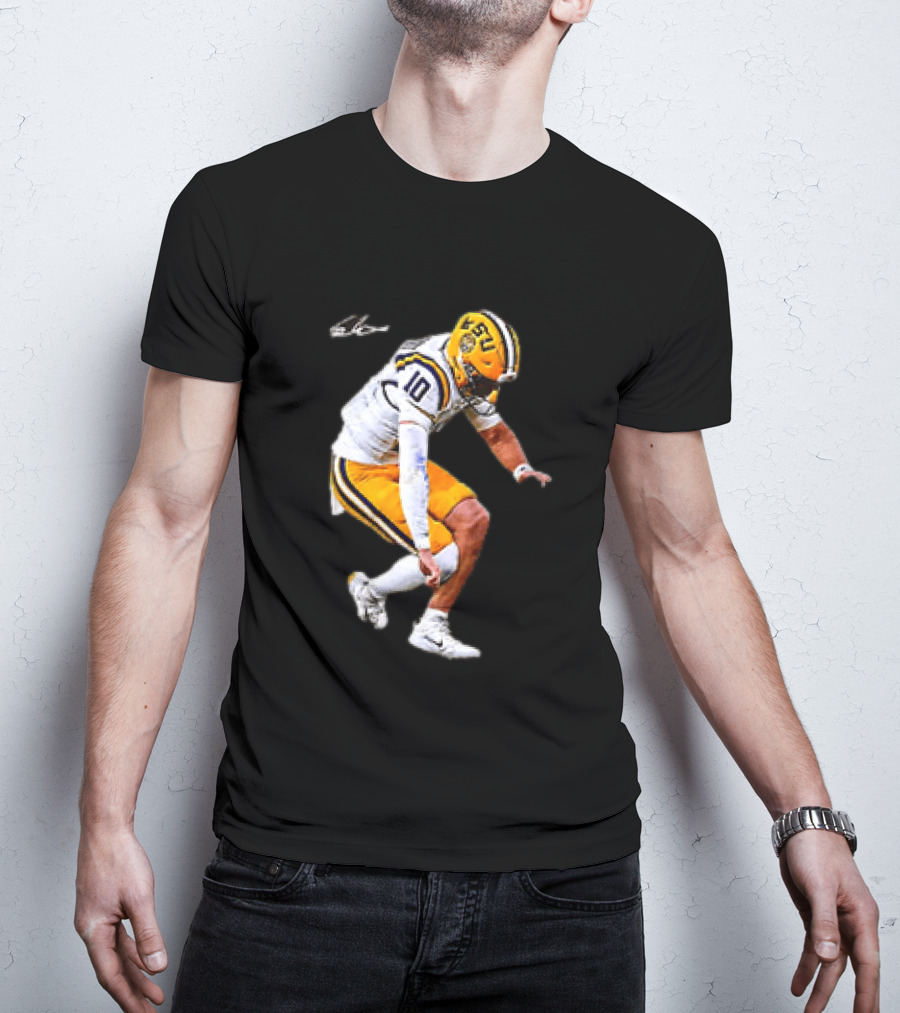 Garrett Nussmeier LSU Tigers Football Quarterback Action Play T-Shirt
