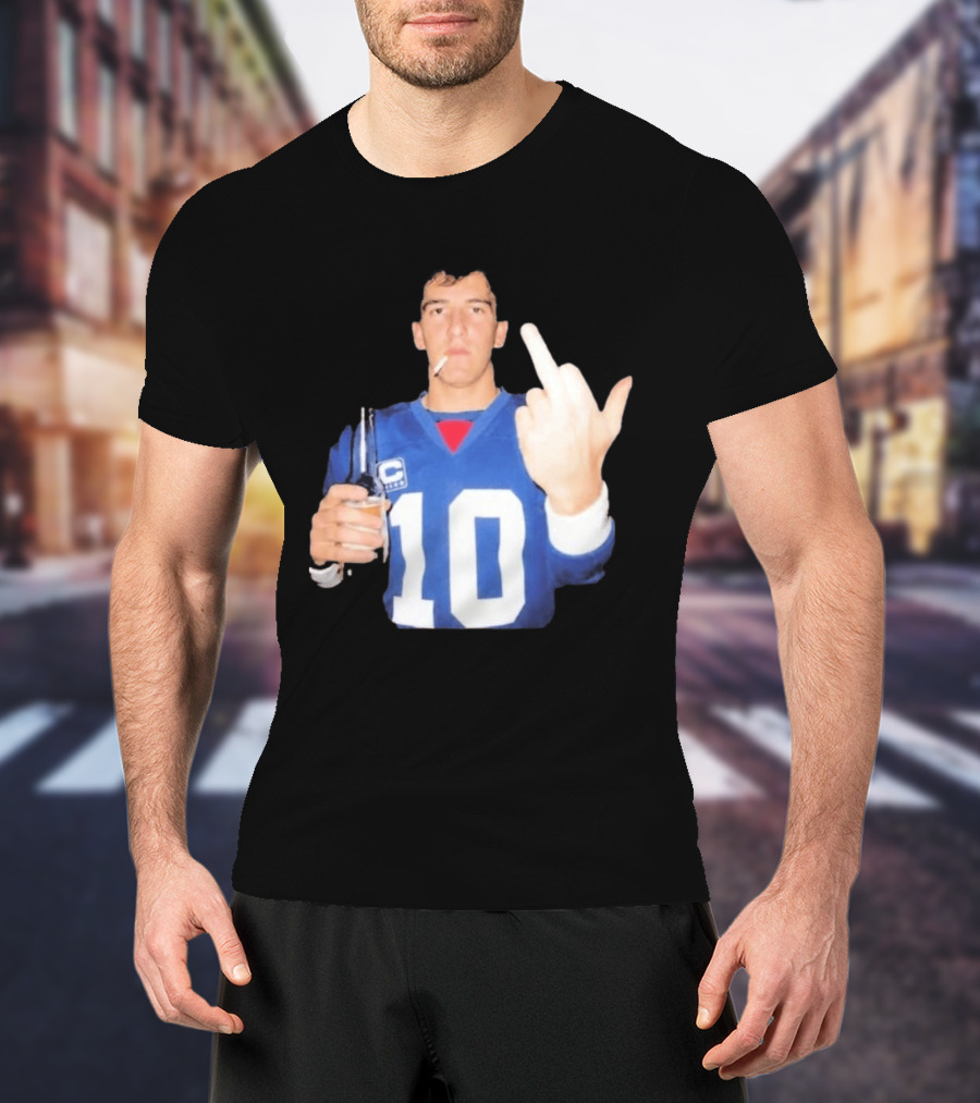 Eli Manning Jersey Smoking Gesture Middle Finger 10 T-Shirt