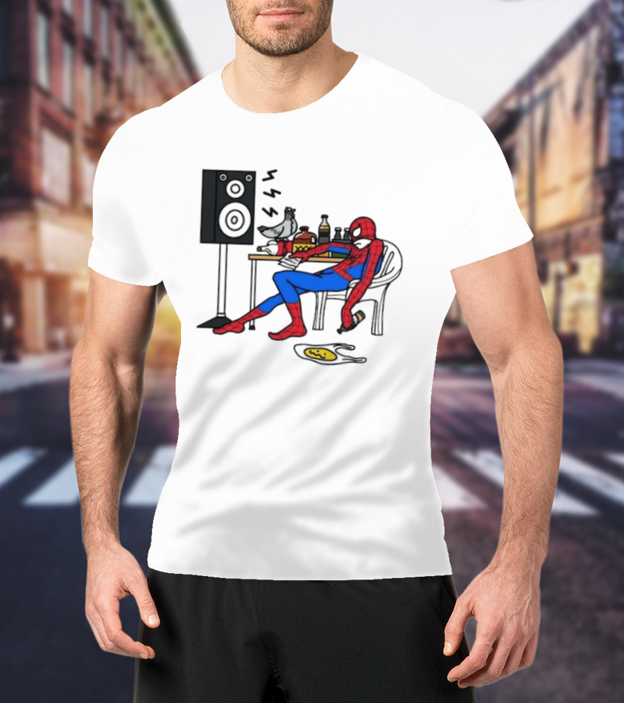 Spider Man Te Quiero Romo Drinking Marvel Speaker Table Scene T-Shirt
