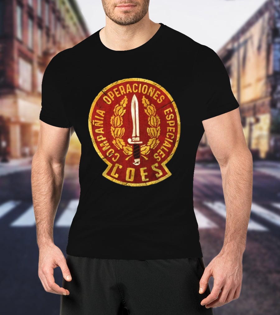 Compañía Operaciones Especiales COES Insignia With Tactical Knife T-Shirt