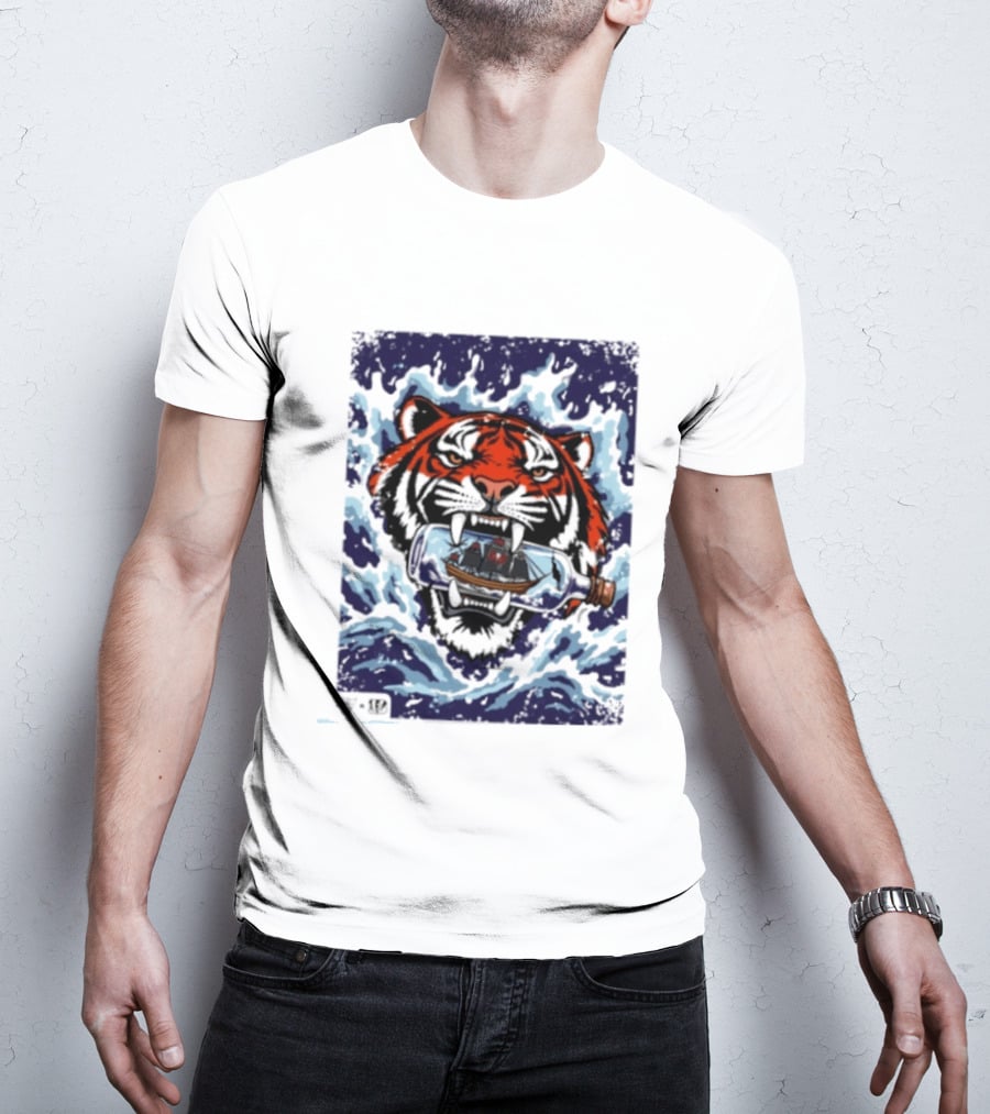Cincinnati Bengals Vs Tampa Bay Buccaneers Tiger Ship Ocean Clash T-Shirt