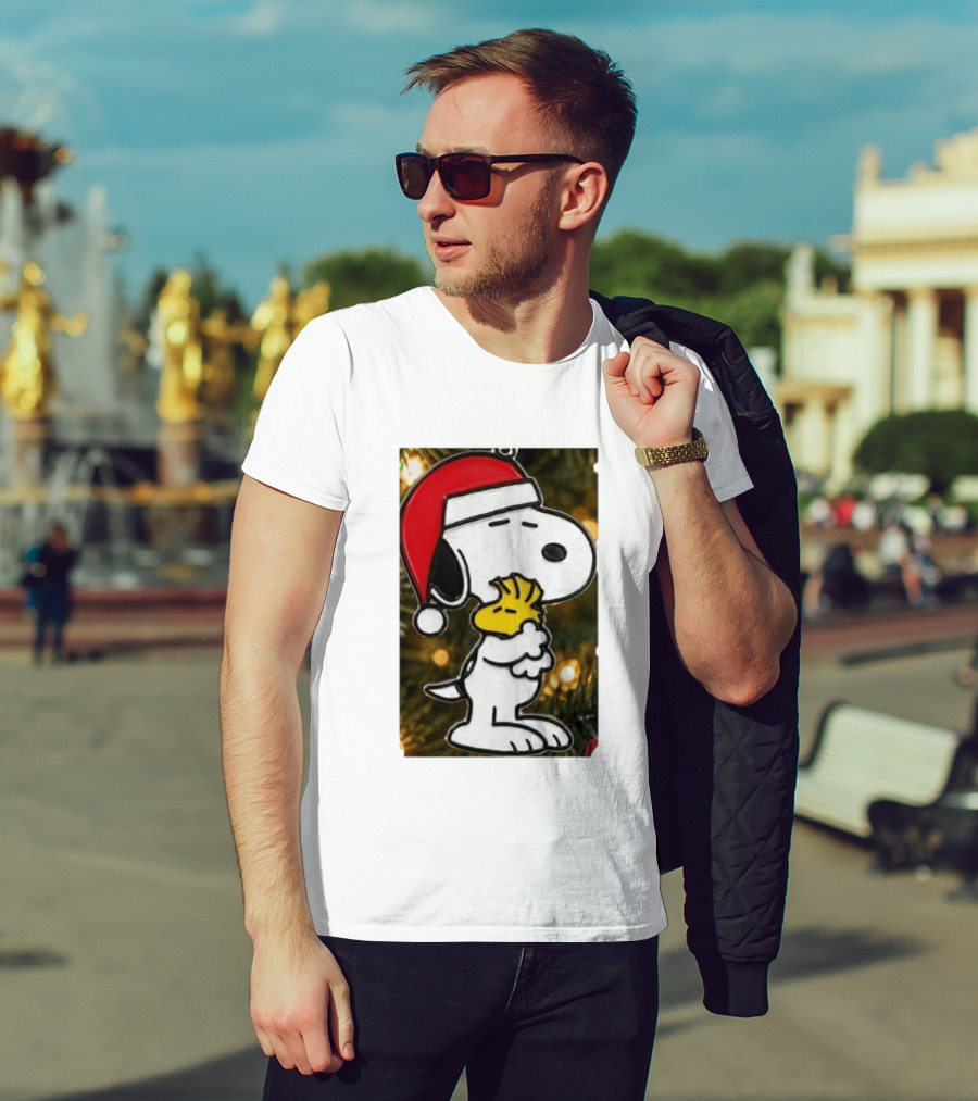 Snoopy Woodstock Christmas Hugging Best Holiday Gift Peanuts T-Shirt